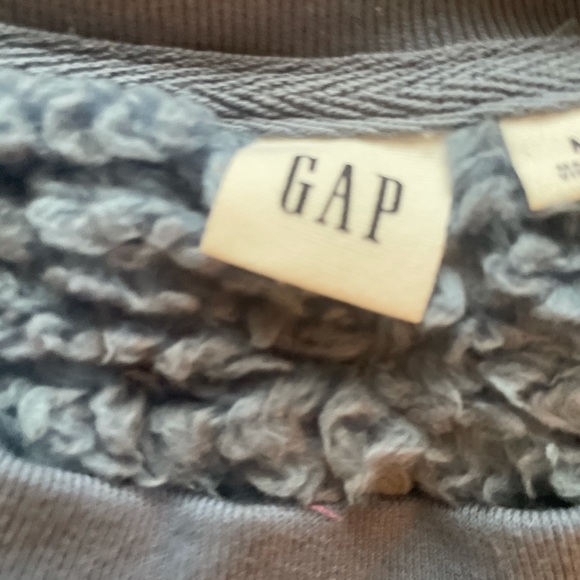 NWT GAP BLUE Sherpa Sweater 100% polyester size medium - Picture 5 of 8